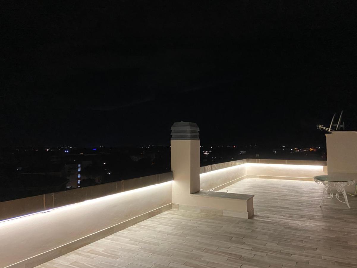 Attico Panoramico Luxury Roma Lägenhet Exteriör bild