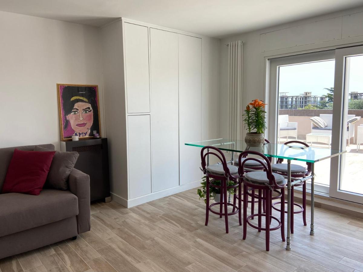 Attico Panoramico Luxury Roma Lägenhet Exteriör bild